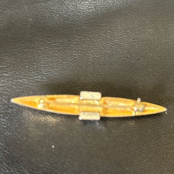 Vintage Gold and Crystal Brooch - Picture 2 of 3